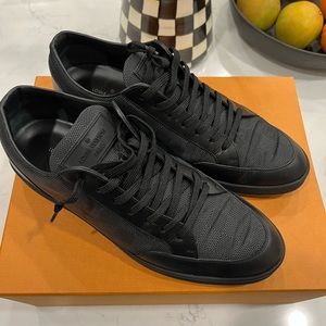 Louis Vuitton Men Sneakers